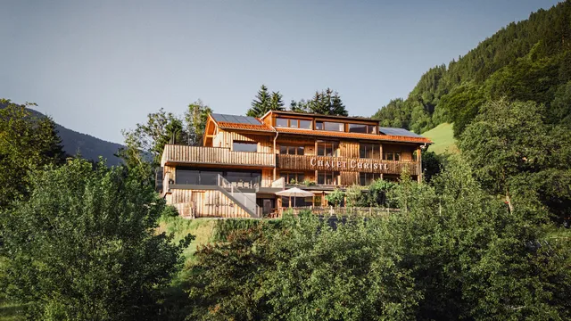 Chalet Christl - Panorama Apartments, Schruns, Montafon