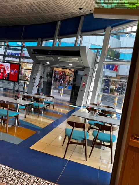 Yi fang Taiwan Fruit tea