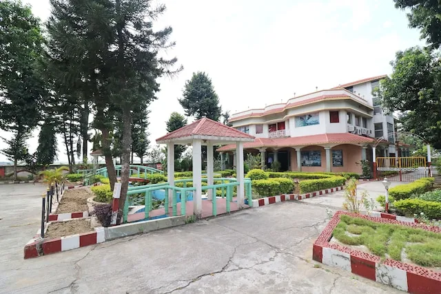 OYO 18879 Amantran Hotel & Resorts