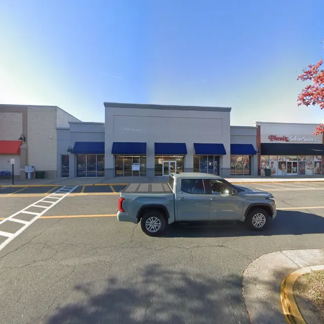 SKECHERS Warehouse Outlet