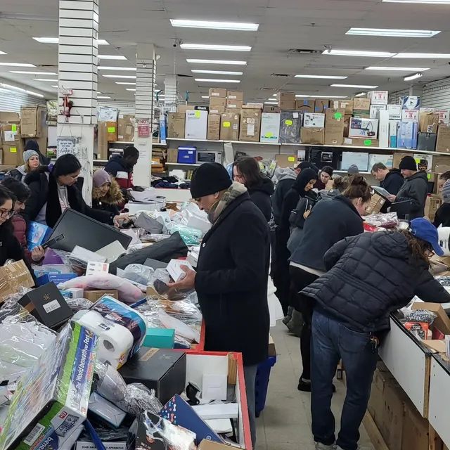 ALL FOR LESS Amz liquidation store