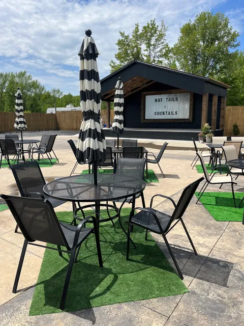 Hot Tails & CockTails