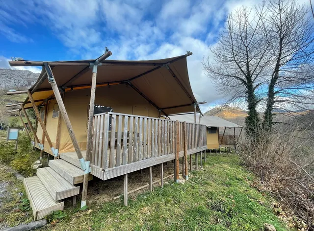 Camping Los Arrudos Redes Aventura Caleao