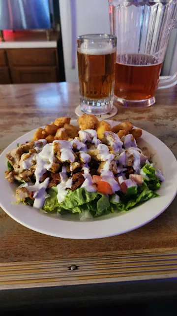 Red N Deb's Bar & Grill