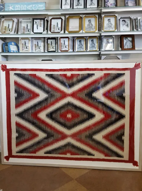 Barry's Frame Shop & Art Gallery