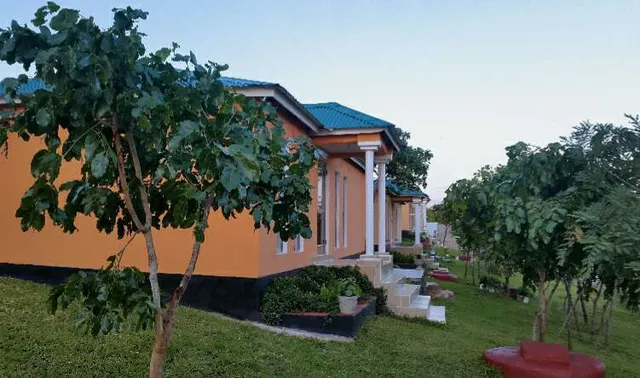 Kalebalika Cottages
