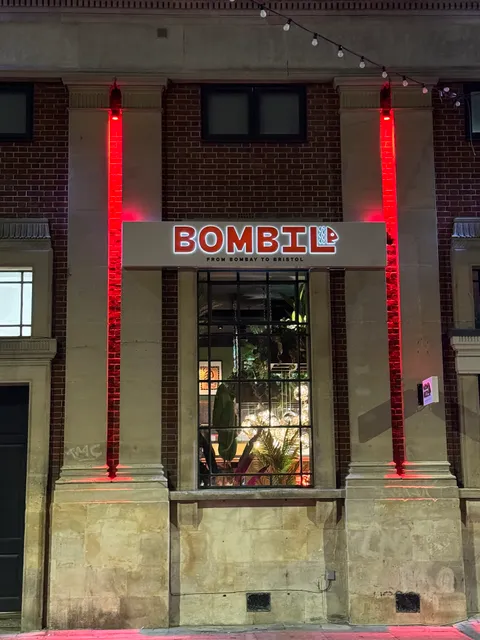 Bombil