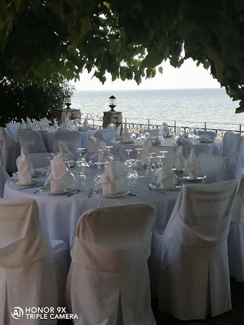 Vlachos Country Center