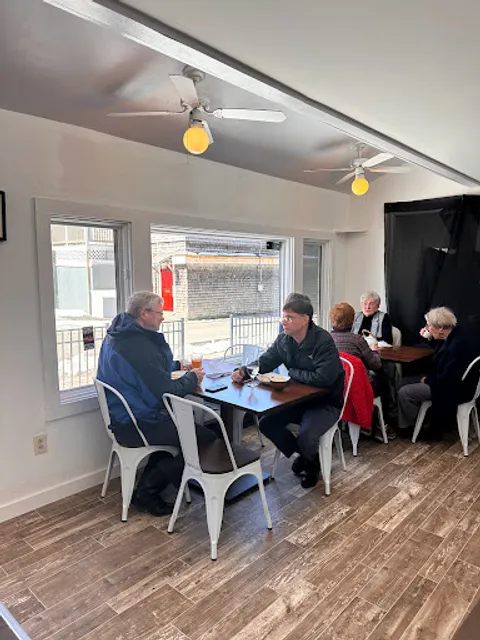 Siam Orchid - Asian fusion - Sushi - Cocktails - Wine - Local Draft - Dessert