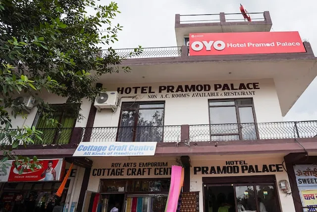 OYO Hotel Pramod Palace