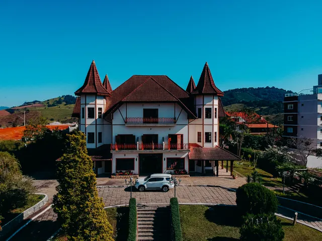 Chateau Palace Hotel