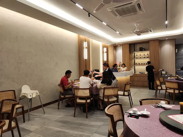 Modern World Restaurant 華苑食坊 (Chinese Restaurant)