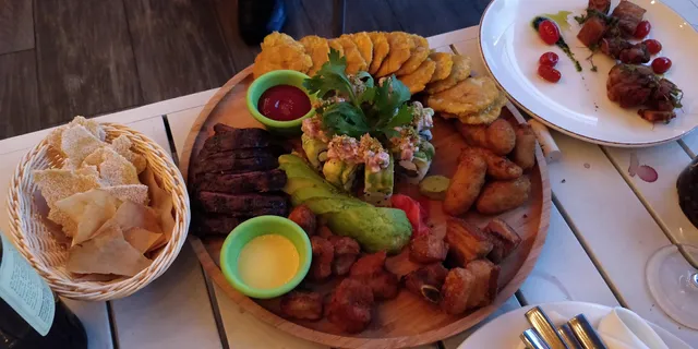 Saga Restaurant & Cigar Club