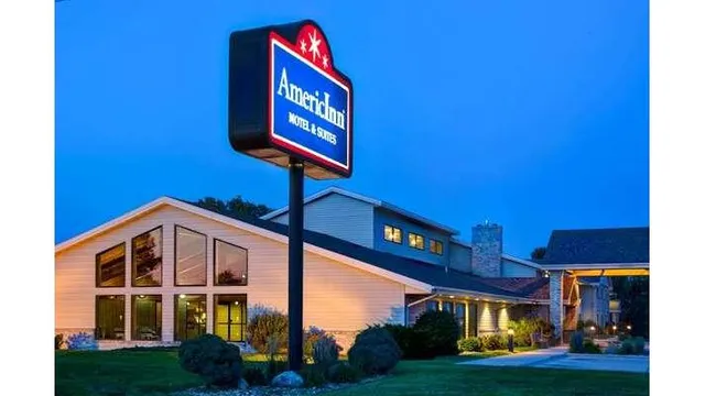 AmericInn by Wyndham Iowa Falls