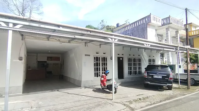 Fatimah Guesthouse Syariah