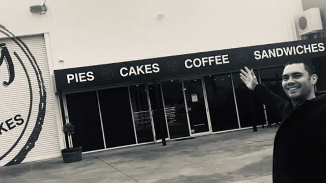 Rolling Pin Pies & Cakes