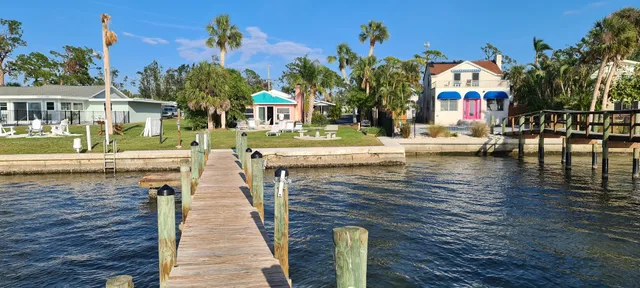 Emerald Palms Resort & Apartments