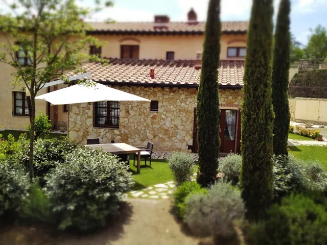 vacation rentals tuscany La Casetta del Borgo San Gimignano