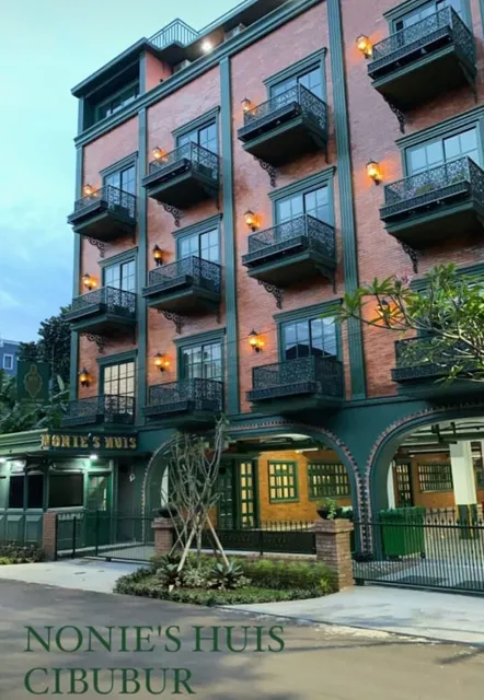 Nonie’s Huis Hotel & Resto