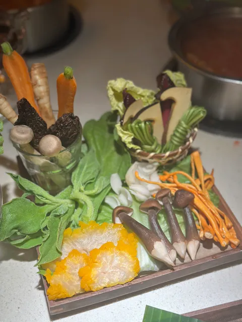 Yiye Yishijie Tibetan Tea Vegetarian Hotpot Shenzhen Xiangmihu Branch