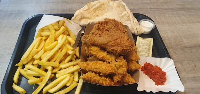 Alzad Crispy Chicken