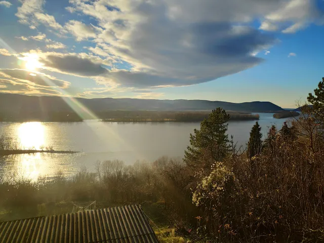 DunaKanyar ApartmanHáz