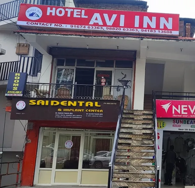 Hotel Avi Inn
