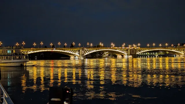 Margit híd Budai hídfő kerékpáros alagút