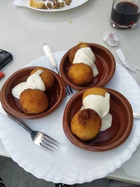 Terraza-Bar Juan José, Jenifer Y Ruben
