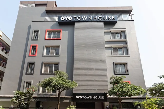 Super Townhouse Habitat New Town Rooms & Party Spaces