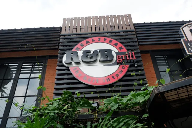 R&B Grill