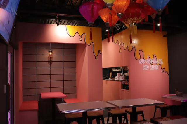 サーモンＬａｂｏ 梅田店