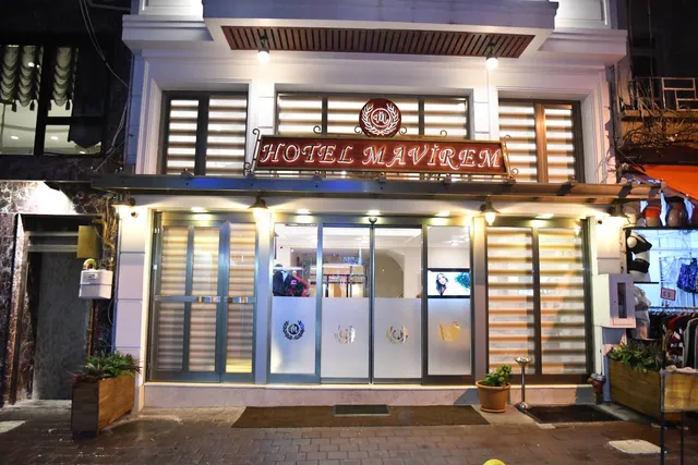 Mavirem Hotel