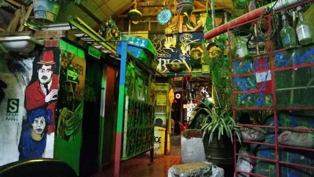 El Bandido Pizzeria Pisco Bar.