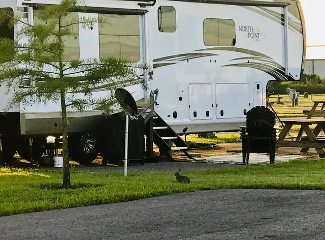 Lake Charles RV Resort by Rjourney