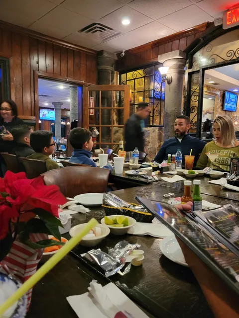 Montecarlo & La Roca Reataurant