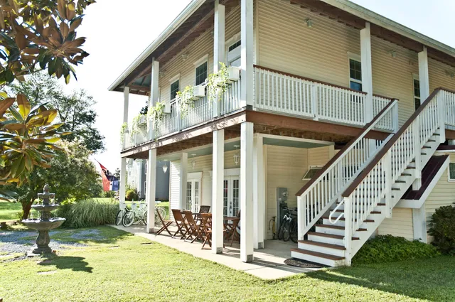 Haven Point Inn and Gallery