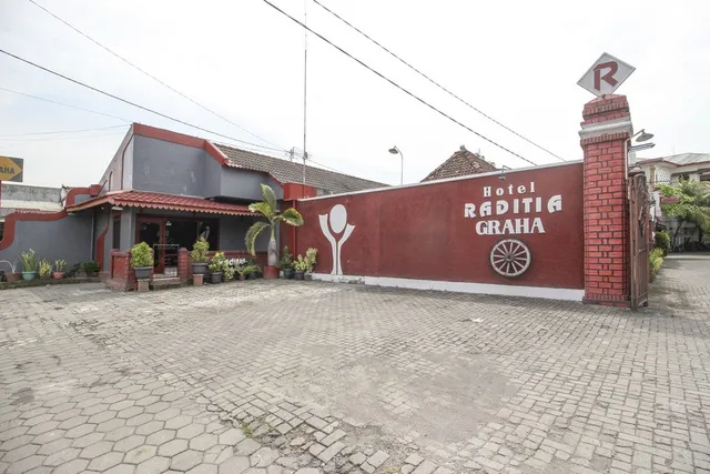 RedDoorz Syariah @ Jalan Menteri Supeno