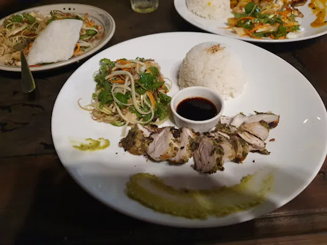 Bong Restaurant and Bar