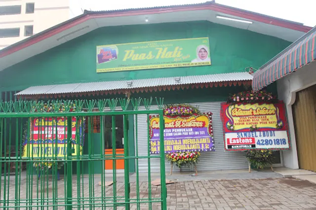 Nasi Uduk Kebon Kacang Puas Hati ibu Tati