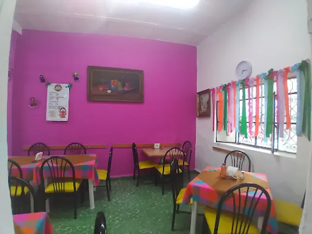 Cenaduria La Escondida