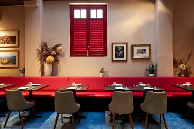 Cenzo: Australian Italian Restaurant & Bar (Club st)