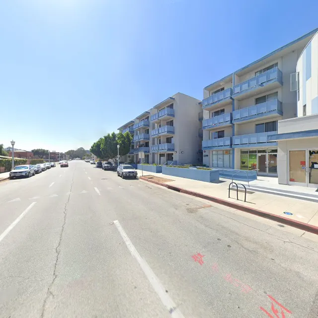 The Aqua Courtyard Suites