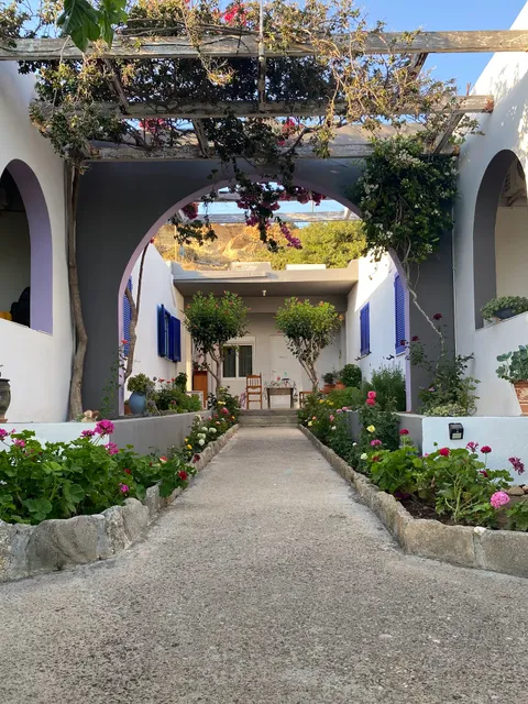 Apollonia Hotel Studios