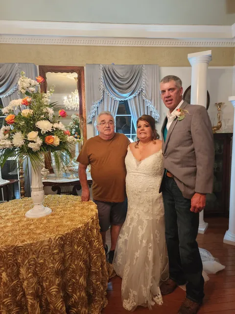 Added Touch Flowers & Gifts