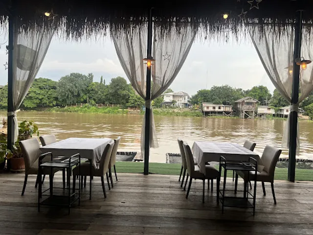 ร้านอาหาร Love to eat restaurant @the old place