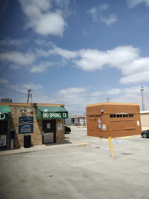 Greyhound: Bus Station