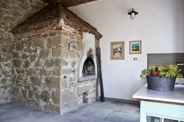 Villa Cheti - Agriturismo, case vacanze. Zafferano, Ortofrutta, Aromatiche.