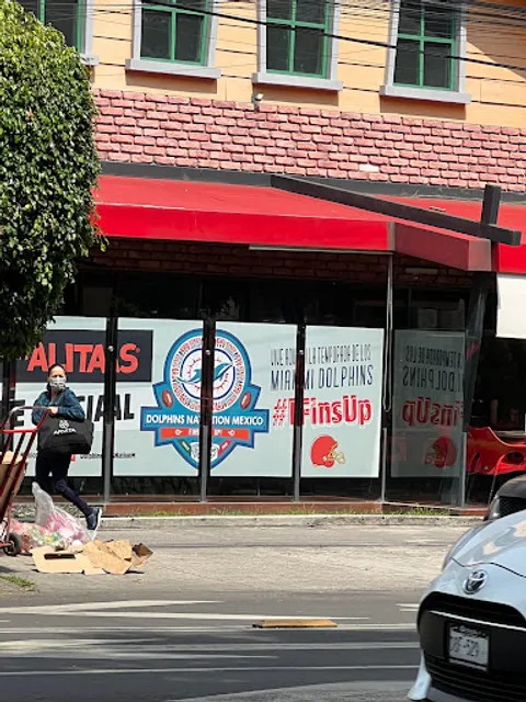 Las Alitas Condesa