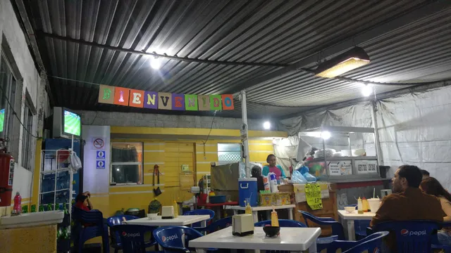 Tacos Y Tortas Chencho